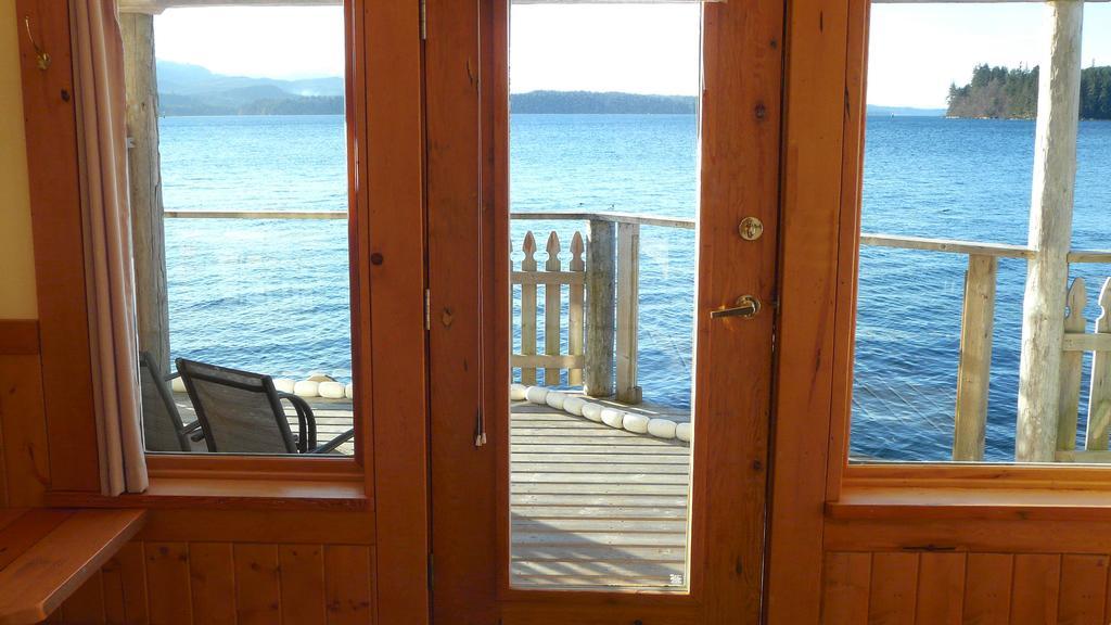 Seine Boat Inn Alert Bay Quarto foto